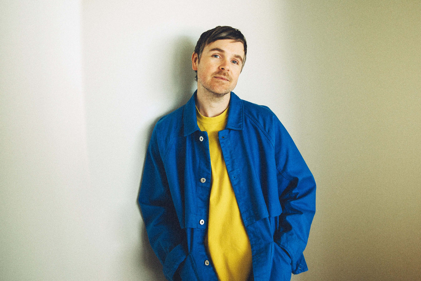 GRAYSON GILMOUR ANNOUNCES NEW ALBUM ‘HOLDING PATTERNS’