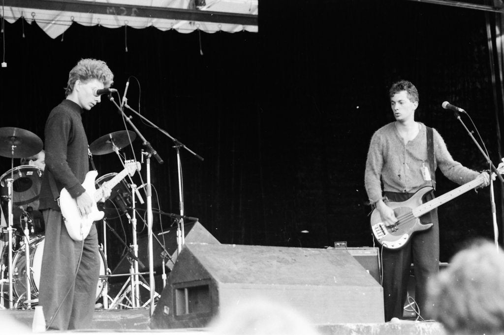 THE GORDONS REISSUE SELF-TITLED LP + FUTURE SHOCK