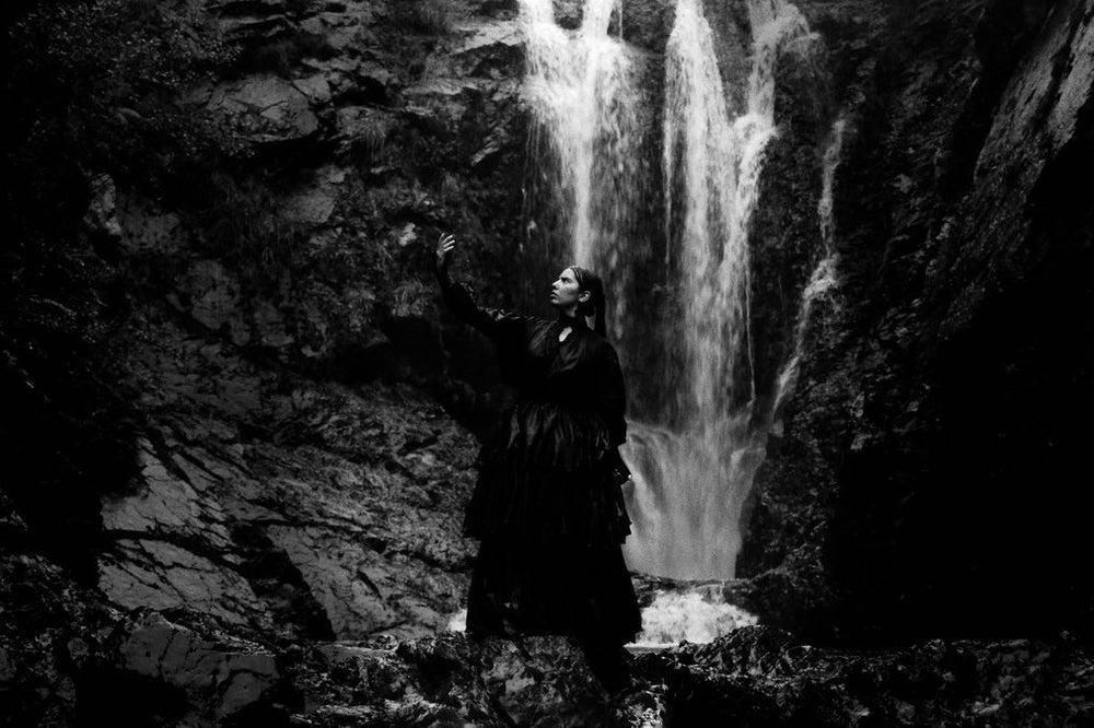 ERNY BELLE RELEASES DEBUT ALBUM: VENUS IS HOME